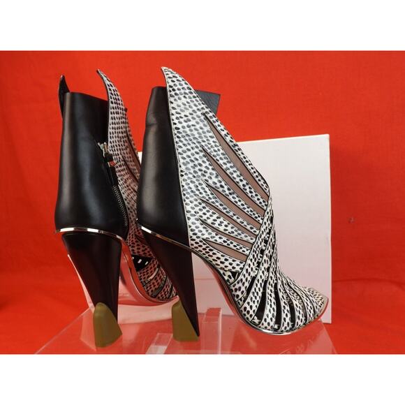 NIB BALENCIAGA MULTI COLOR PYTHON WOVEN WINGS SCULPTURE HEELS PUMPS 41 $3K - Picture 10 of 12